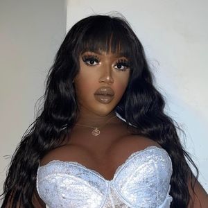 Meet your Posher, Gia